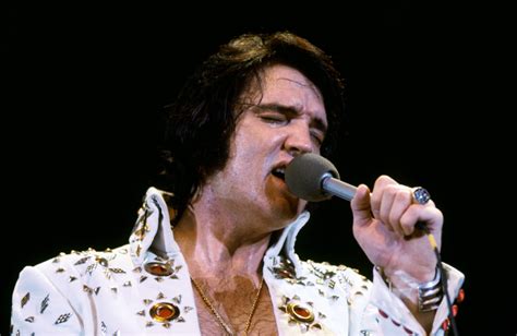 Elvis On Tour 1972 : Free Download, Borrow, and Streaming.